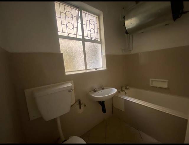 1 BEDROOM PROPERTY TO RENT IN GLENWOOD